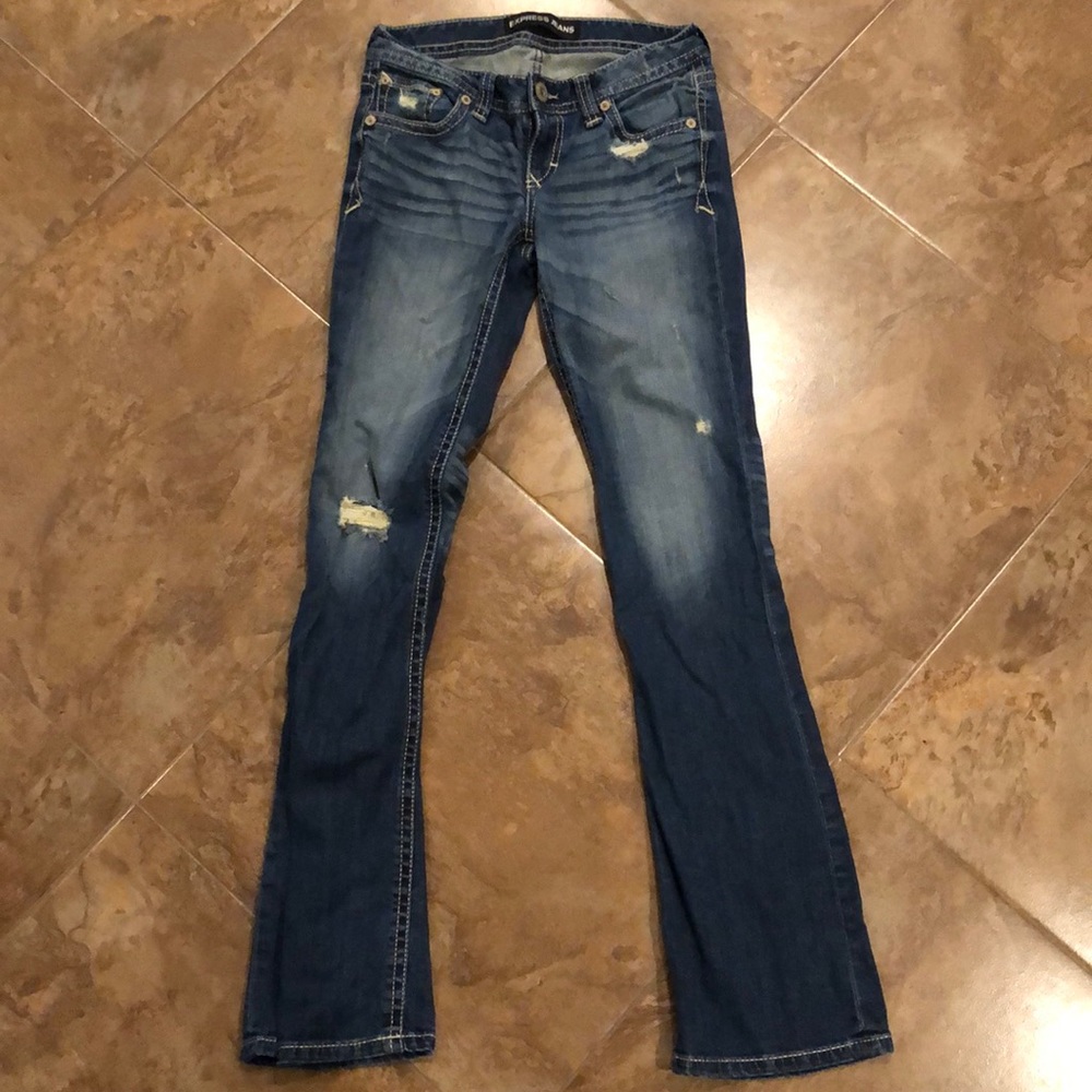 Express distressed boot size 2
